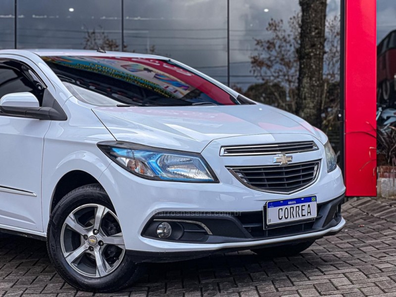 PRISMA 1.4 MPFI LTZ 8V FLEX 4P MANUAL - 2013 - CANELA