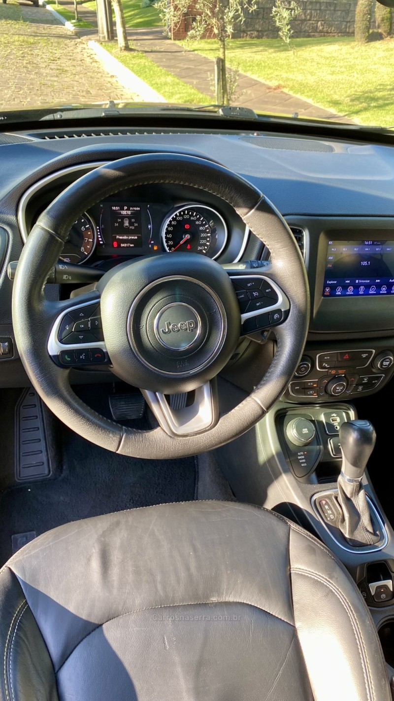 COMPASS 2.0 SPORT 4X4 16V FLEX 4P AUTOMÁTICO - 2018 - LAJEADO