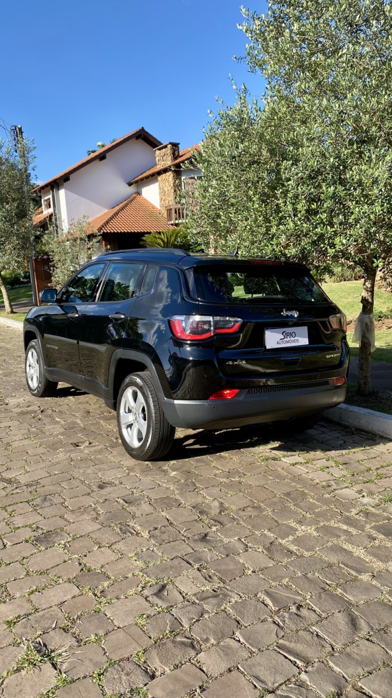 COMPASS 2.0 SPORT 4X4 16V FLEX 4P AUTOMÁTICO - 2018 - LAJEADO