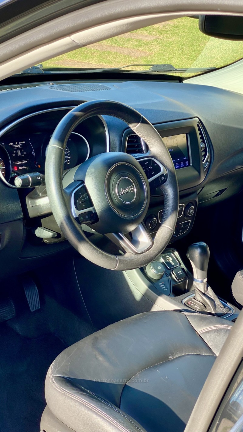 COMPASS 2.0 SPORT 4X4 16V FLEX 4P AUTOMÁTICO - 2018 - LAJEADO