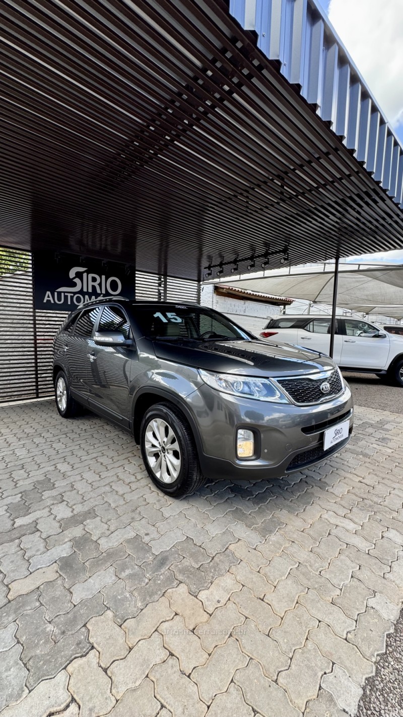SORENTO 2.4 EX 4X2 16V GASOLINA 4P AUTOMÁTICO - 2015 - LAJEADO