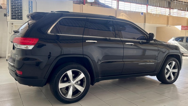 GRAND CHEROKEE 3.0 LIMITED 4X4 V6 24V TURBO DIESEL 4P AUTOMÁTICO - 2015 - ESTâNCIA VELHA