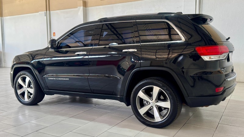 GRAND CHEROKEE 3.0 LIMITED 4X4 V6 24V TURBO DIESEL 4P AUTOMÁTICO - 2015 - ESTâNCIA VELHA