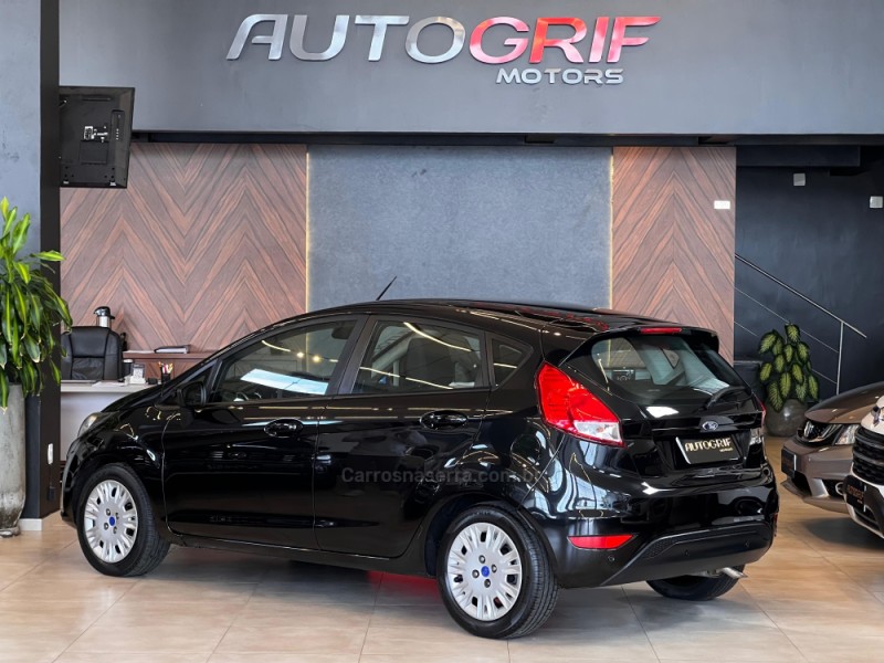 FIESTA 1.6 SE STYLE HATCH 16V FLEX 4P MANUAL - 2018 - CAMPO BOM