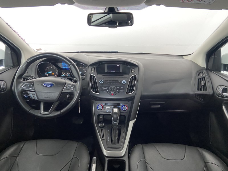 FOCUS 2.0 SE PLUS FASTBACK 16V FLEX 4P AUTOMÁTICO - 2016 - FARROUPILHA