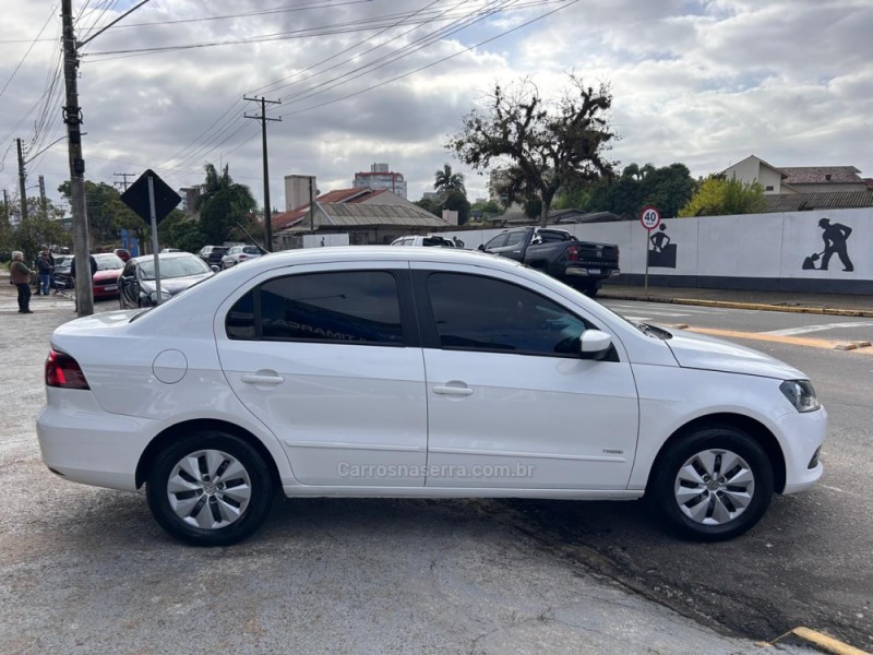 VOYAGE 1.6 MI 8V FLEX 4P MANUAL - 2013 - VENâNCIO AIRES