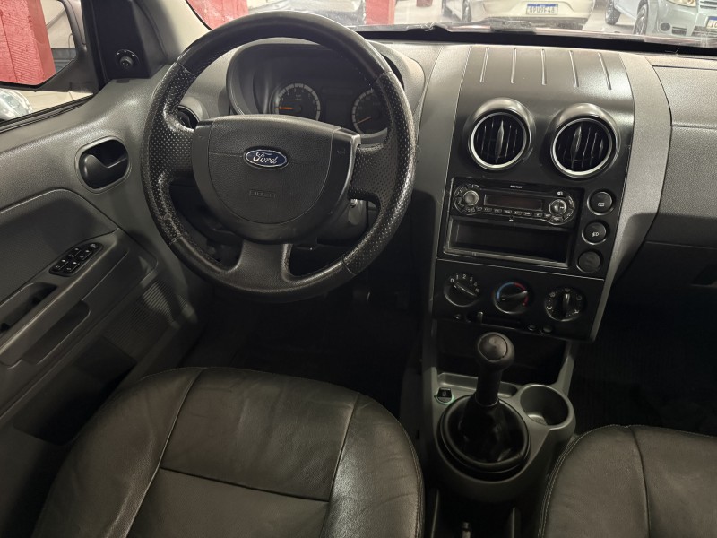 ECOSPORT 1.6 XLS 8V GASOLINA 4P MANUAL - 2004 - FARROUPILHA