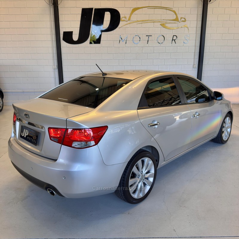 CERATO 1.6 16V SX4 FLEX 4P AUTOMÁTICO - 2013 - NOVO HAMBURGO