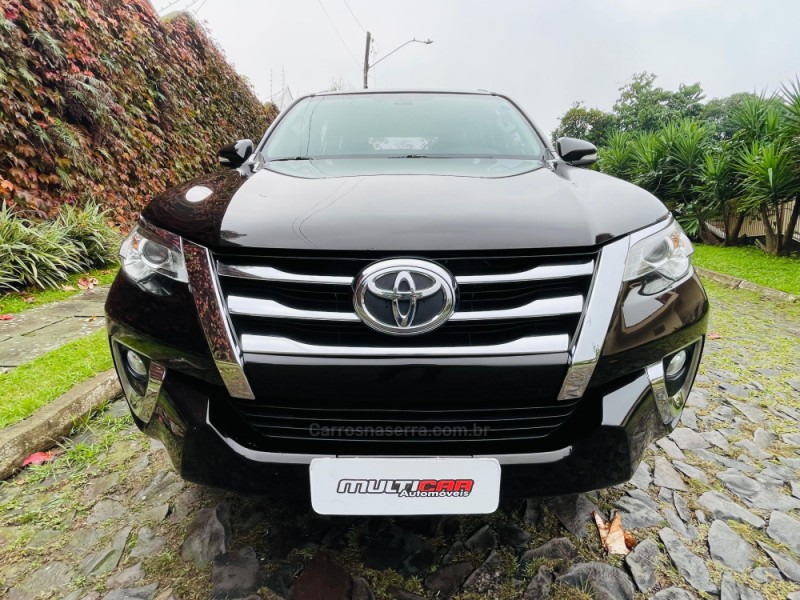 HILUX SW4 2.7 SR 4X2 16V GASOLINA 4P AUTOMÁTICO - 2017 - CAMPO BOM
