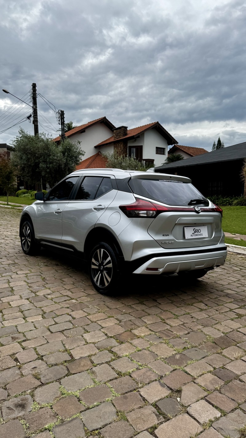 KICKS 1.6 ADVANCE 16V FLEX 4P AUTOMÁTICO - 2022 - LAJEADO