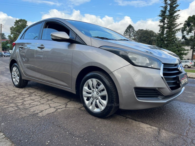 HB20 1.6 COMFORT PLUS 16V FLEX 4P AUTOMÁTICO - 2017 - DOIS IRMãOS