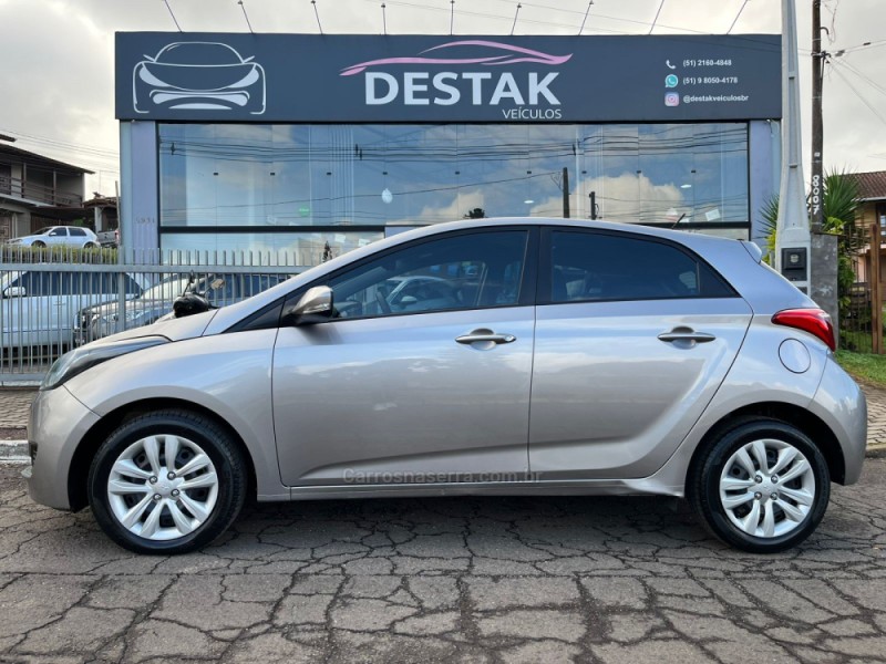 HB20 1.6 COMFORT PLUS 16V FLEX 4P AUTOMÁTICO - 2017 - DOIS IRMãOS