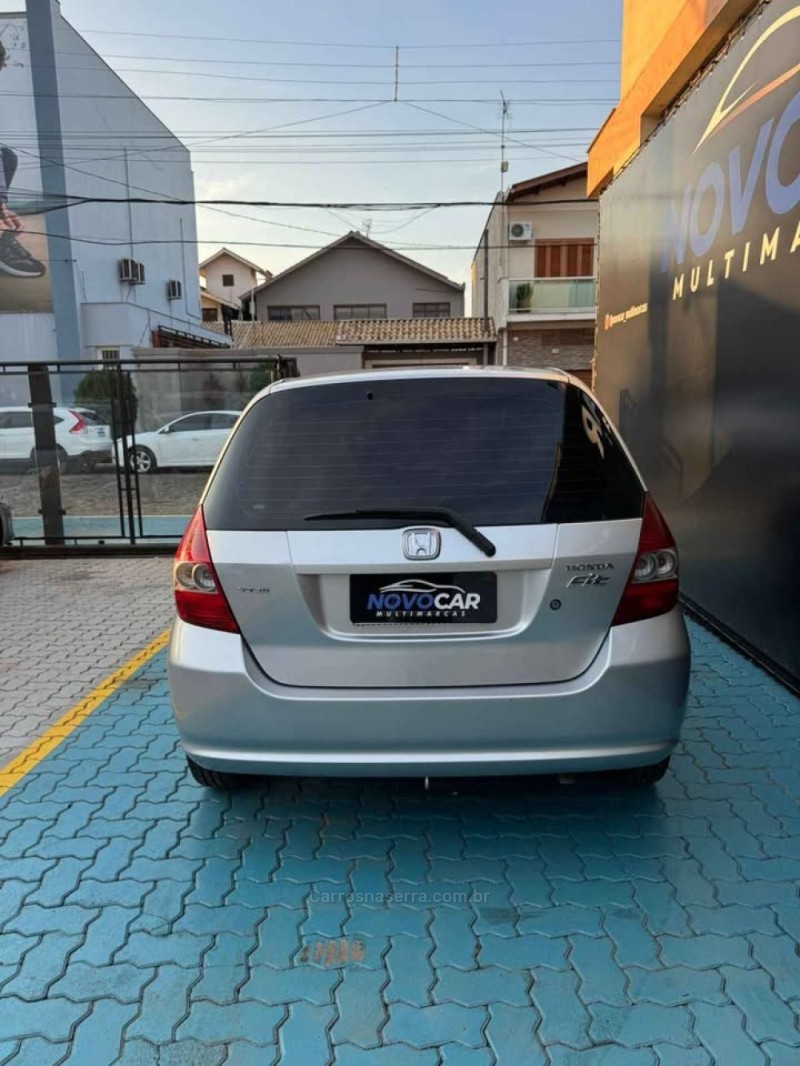 FIT 1.5 EX 16V FLEX 4P MANUAL - 2006 - ESTâNCIA VELHA