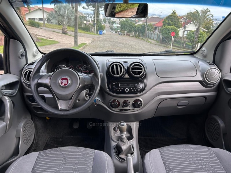 PALIO 1.0 MPI ATTRACTIVE 8V FLEX 4P MANUAL - 2014 - VENâNCIO AIRES