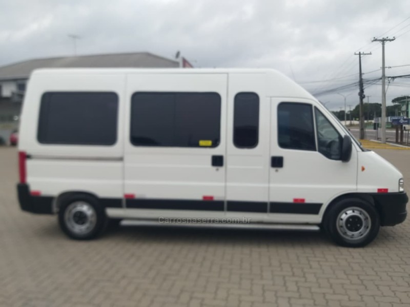 DUCATO 2.3 MINIBUS 16 LUGARES TETO ALTO 16V TURBO INTERCOOLER DIESEL MANUAL - 2014 - CAXIAS DO SUL