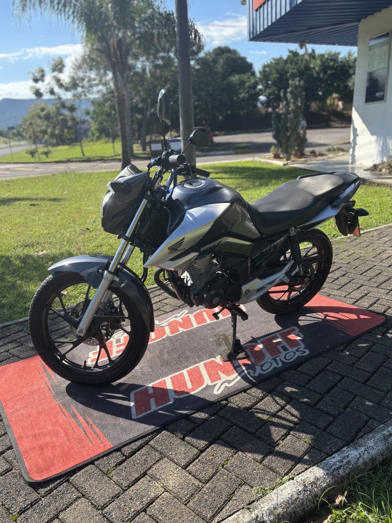 CG 160 TITAN - 2022 - FELIZ