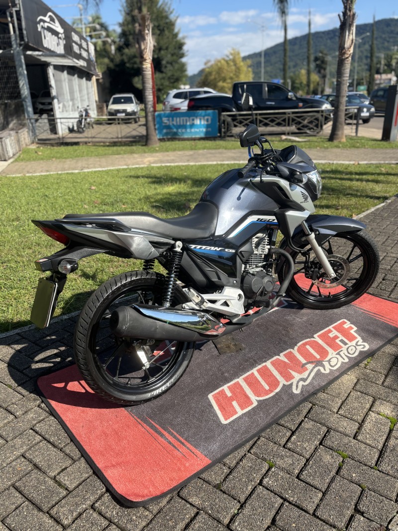 CG 160 TITAN - 2022 - FELIZ