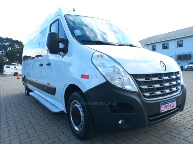 MASTER 2.3 DCI MINIBUS EXECUTIVE L3H2 16 LUGARES 16V DIESEL 4P MANUAL - 2019 - CAXIAS DO SUL