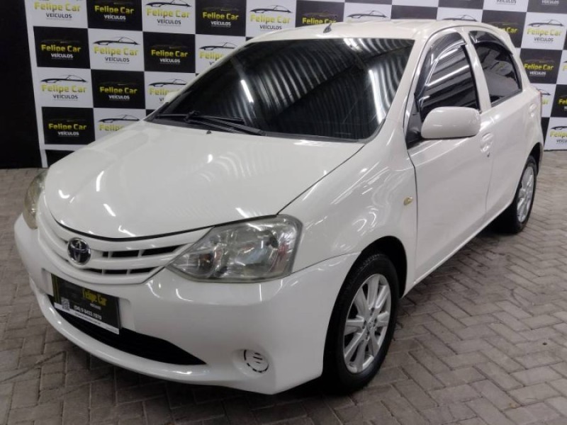 etios 1.3 16v flex 4p manual 2013 caxias do sul