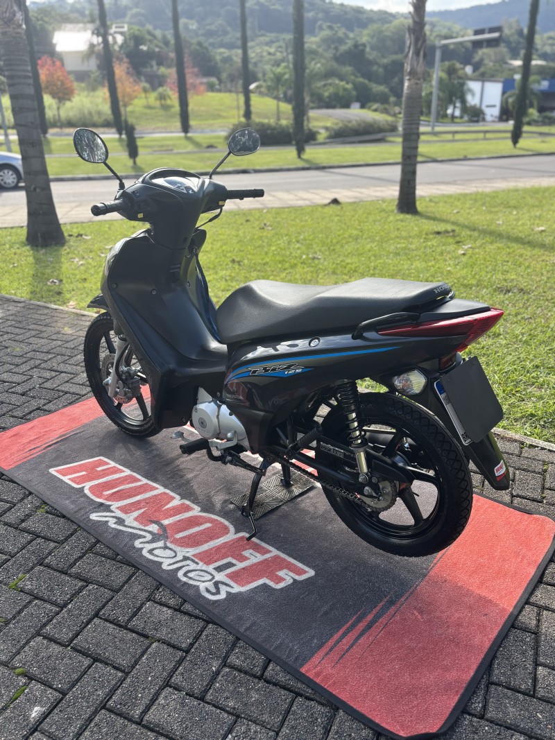 BIZ 125 EX - 2017 - FELIZ
