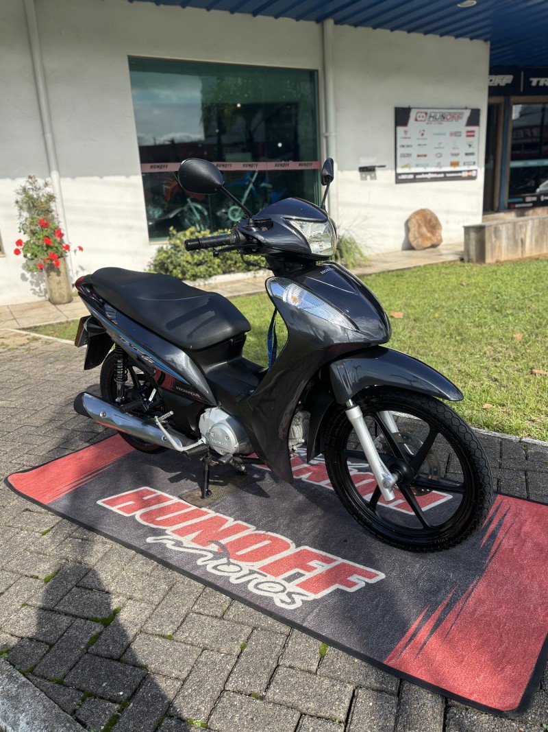 BIZ 125 EX - 2017 - FELIZ