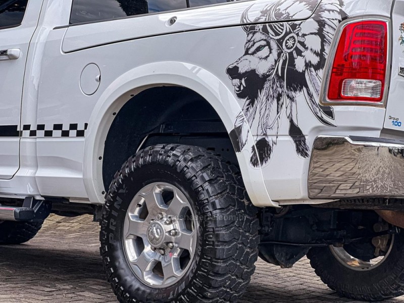 2500 LARAMIE 6.7 CD 4X4 TDI DIESEL 4P AUTOMÁTICA - 2018 - CANELA
