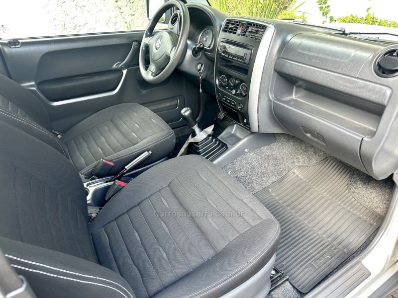 JIMNY 1.3 4ALL 4X4 16V GASOLINA 2P MANUAL - 2015 - SAPIRANGA