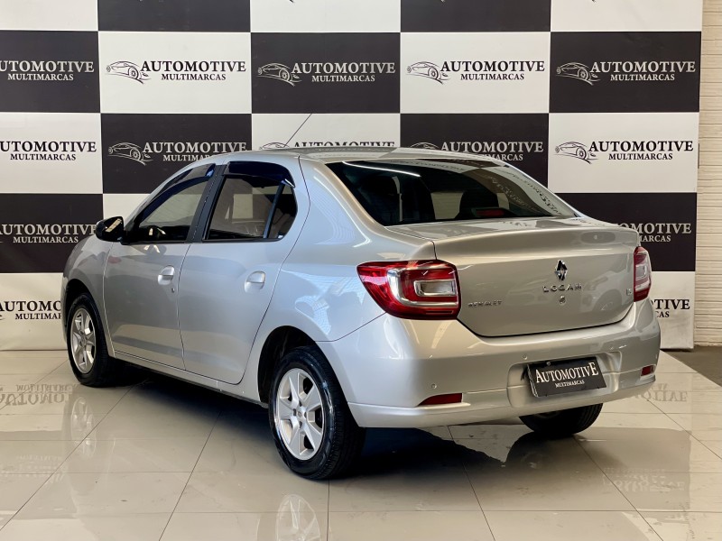 LOGAN 1.6 DYNAMIQUE 8V FLEX 4P MANUAL - 2015 - CAXIAS DO SUL