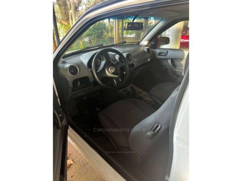 GOL 1.0 8V I-TRED FLEX 4P MANUAL - 2014 - CARLOS BARBOSA