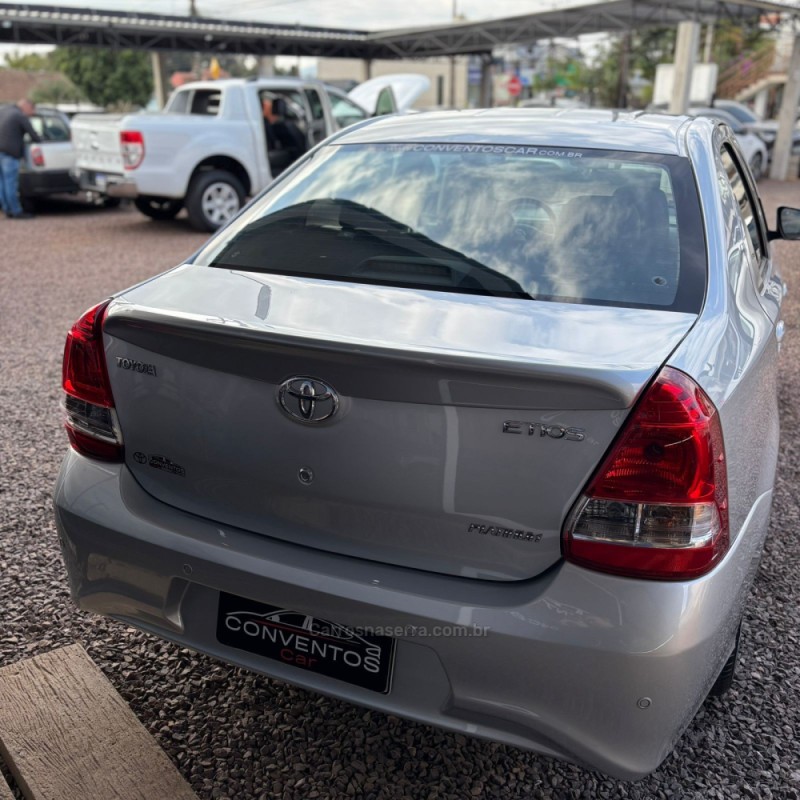 ETIOS 1.5 PLATINUM SEDAN 16V FLEX 4P AUTOMÁTICO - 2019 - LAJEADO