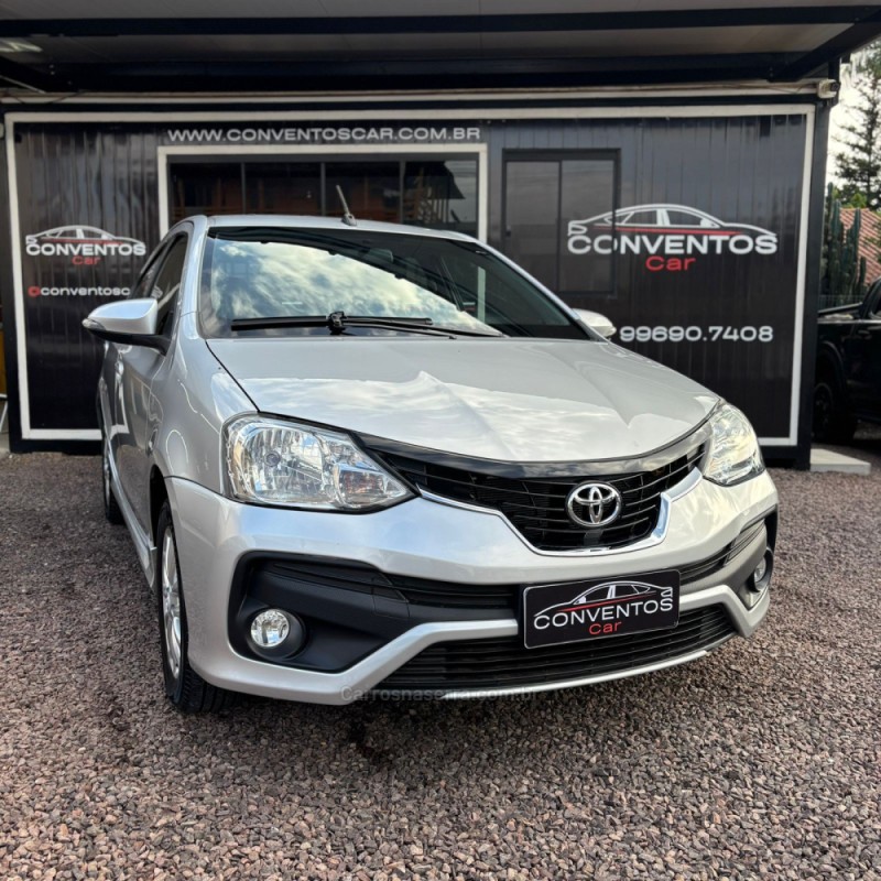 etios 1.5 platinum sedan 16v flex 4p automatico 2019 lajeado