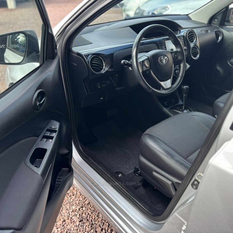 ETIOS 1.5 PLATINUM SEDAN 16V FLEX 4P AUTOMÁTICO - 2019 - LAJEADO
