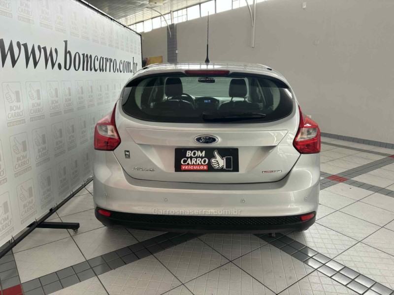 FOCUS 1.6 SE HATCH 16V FLEX 4P AUTOMÁTICO - 2014 - PORTO ALEGRE