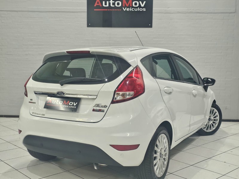 FIESTA 1.6 TITANIUM PLUS HATCH 16V FLEX 4P AUTOMÁTICO - 2015 - CAXIAS DO SUL