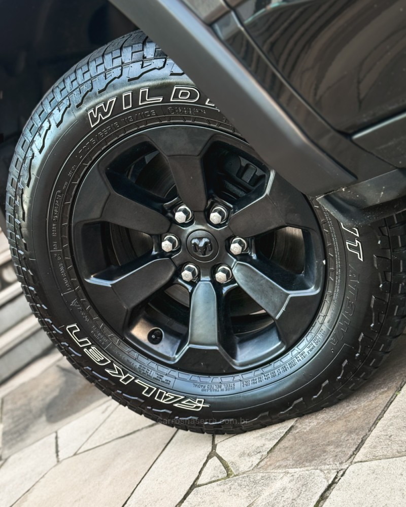 1500 REBEL 5.7 HEMI V8 CD 4X4 GASOLINA 4P AUTOMÁTICA - 2022 - NOVO HAMBURGO