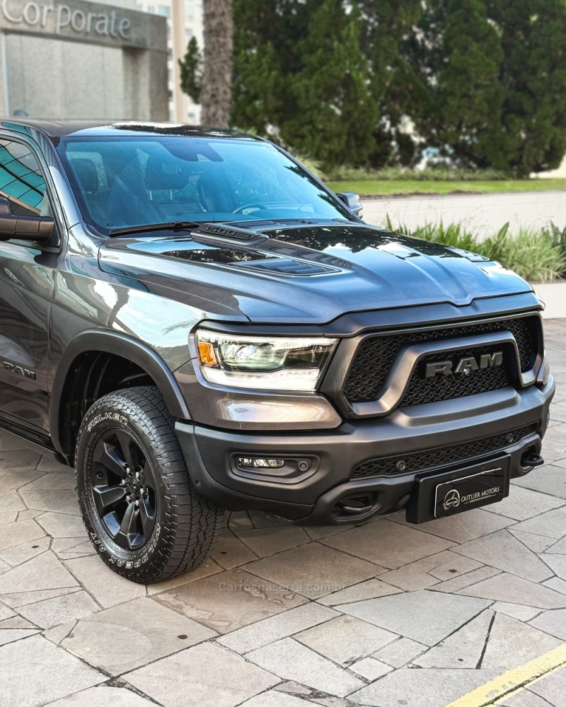 1500 REBEL 5.7 HEMI V8 CD 4X4 GASOLINA 4P AUTOMÁTICA - 2022 - NOVO HAMBURGO
