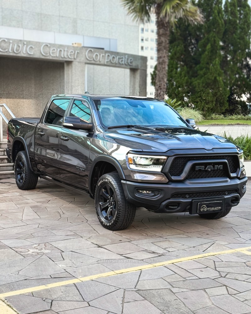 1500 REBEL 5.7 HEMI V8 CD 4X4 GASOLINA 4P AUTOMÁTICA - 2022 - NOVO HAMBURGO