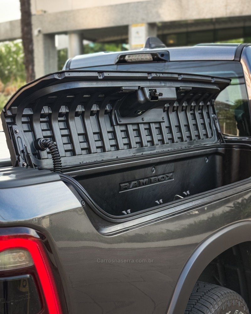 1500 REBEL 5.7 HEMI V8 CD 4X4 GASOLINA 4P AUTOMÁTICA - 2022 - NOVO HAMBURGO