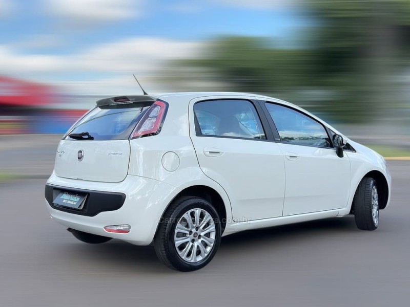 PUNTO 1.4 ATTRACTIVE 8V FLEX 4P MANUAL - 2014 - NOVO HAMBURGO