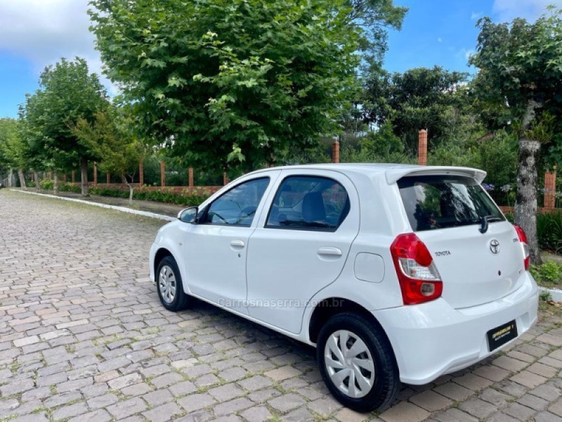 ETIOS 1.3 X 16V FLEX 4P MANUAL - 2018 - BENTO GONçALVES