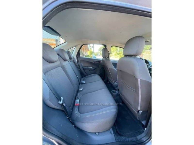 GRAND SIENA 1.0 ATTRACTIVE 8V FLEX 4P MANUAL - 2021 - CARLOS BARBOSA