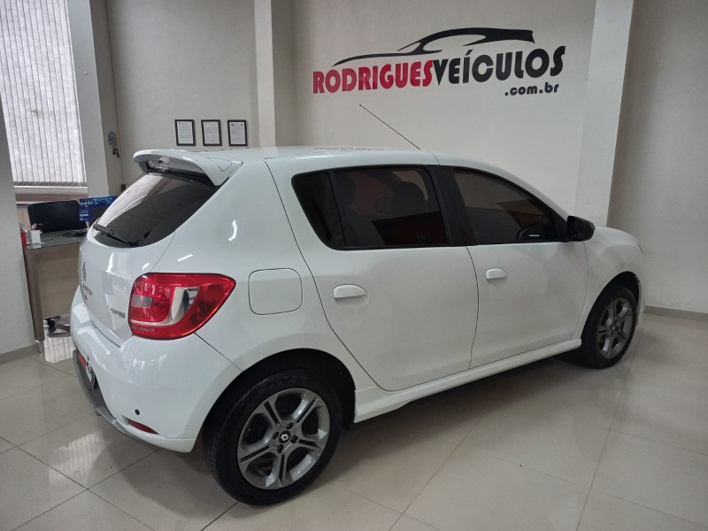SANDERO 1.6 GT LINE LIMITED FLEX 4P MANUAL - 2018 - CAXIAS DO SUL