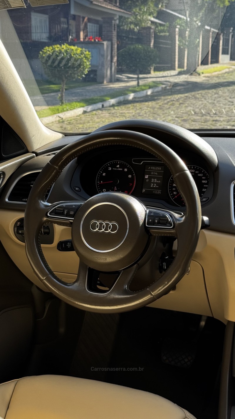 Q3 2.0 TFSI AMBIENTE QUATTRO 4P GASOLINA S TRONIC - 2015 - LAJEADO