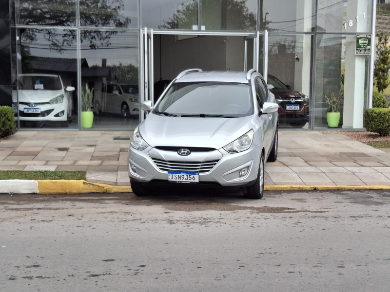 IX35 2.0 MPI 4X2 16V GASOLINA 4P AUTOMÁTICO - 2012 - FARROUPILHA