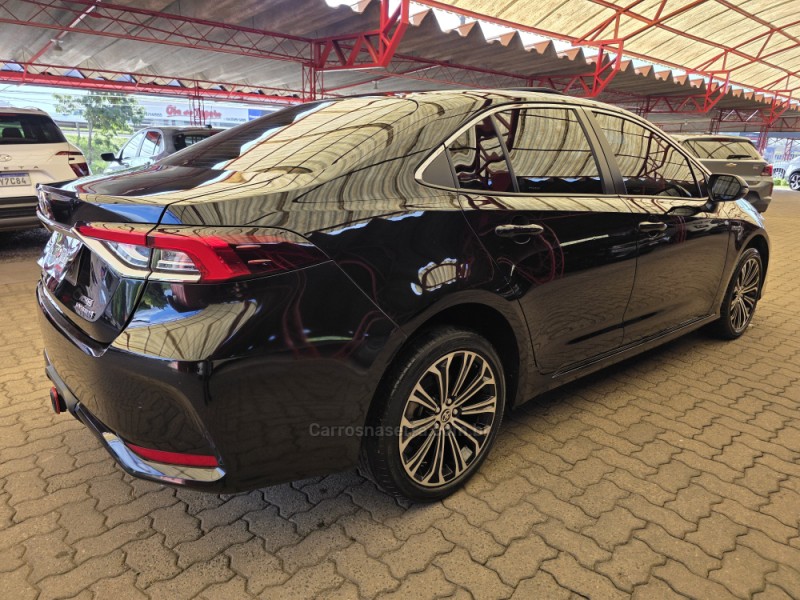 COROLLA 1.8 ALTIS PREMIUM 16V HÍBRIDO 4P AUTOMÁTICO - 2023 - SAPIRANGA