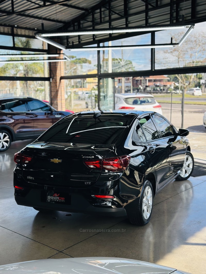 ONIX 1.0	LTZ PLUS 12V TURBO FLEX 4P AUTOMÁTICO - 2023 - CANELA