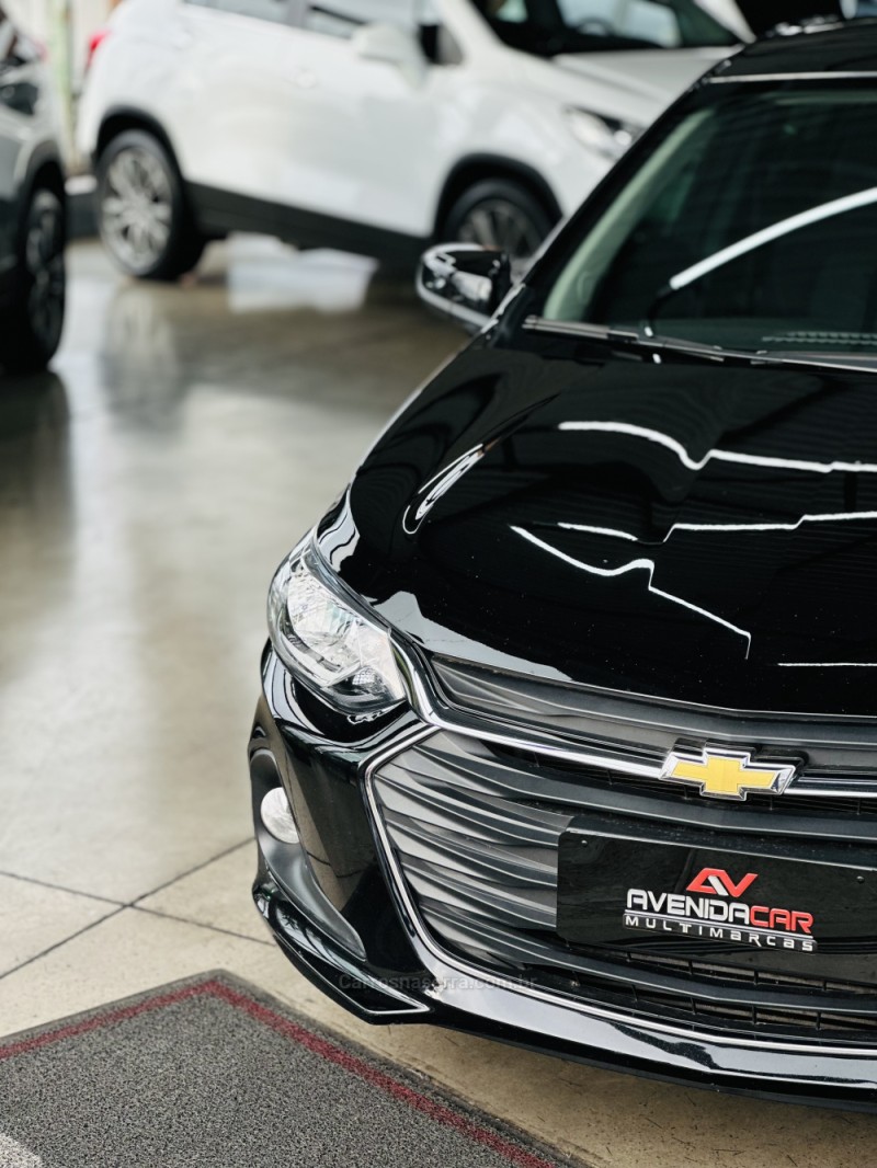 ONIX 1.0	LTZ PLUS 12V TURBO FLEX 4P AUTOMÁTICO - 2023 - CANELA