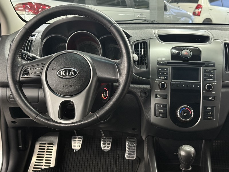 CERATO 1.6 EX SEDAN 16V GASOLINA 4P MANUAL - 2011 - CAXIAS DO SUL