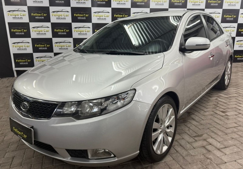 cerato 1.6 ex sedan 16v gasolina 4p manual 2011 caxias do sul