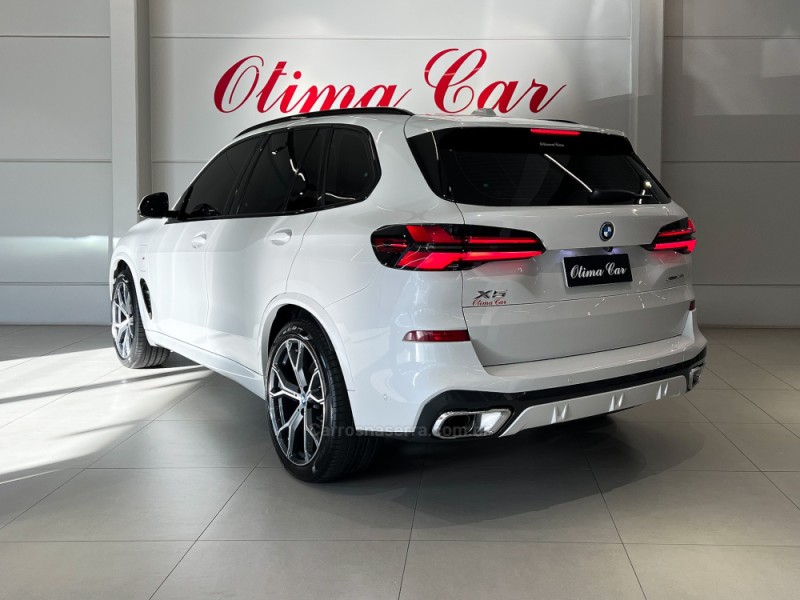 X5 3.0 XDRIVE50E TURBO M SPORT HÍBRIDO 4P AUTOMÁTICO - 2024 - FLORES DA CUNHA
